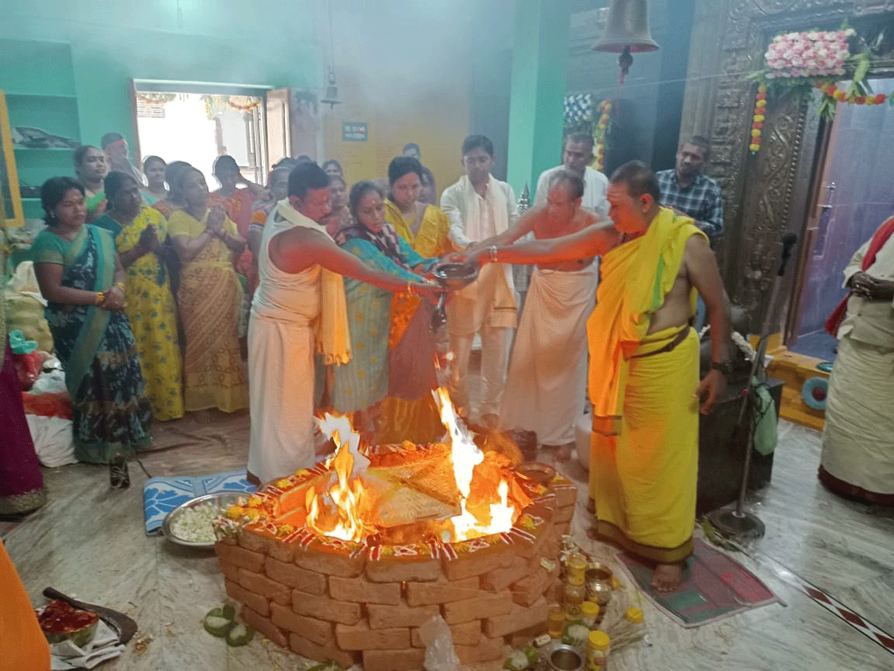 ఘనగ ఆలయ వరషకతసవ A grand temple anniversary