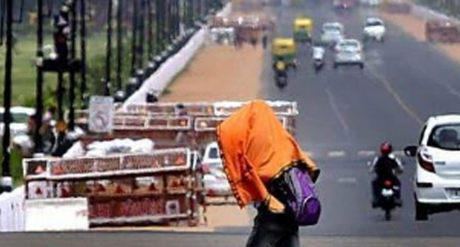 ఢిల్లీలో 11 ఏళ్ల తర్వాత అత్యధిక ఉష్ణోగ్రత నమోదు: IMD