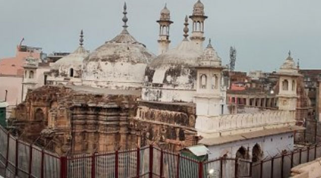 Gyanvapi Masjid బావిలో శివలింగం.. ఆ ప్రాంతాన్ని  Seal చేయాలని కోర్టు ఆదేశం
