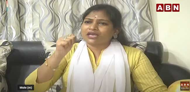 Jagan ఓ సైకో.. ఇది సిగ్గులేని ప్రభుత్వం: Anita