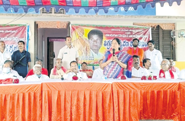 పేదలకోసం ప్రాణాలర్పించిన యోధుడు నారాయణరెడ్డి | Narayana Reddy was a ...