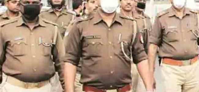 UP Police : ఇంట్లో ఒంటరిగా ఉన్న యువతి అనుమానాస్పద మృతి