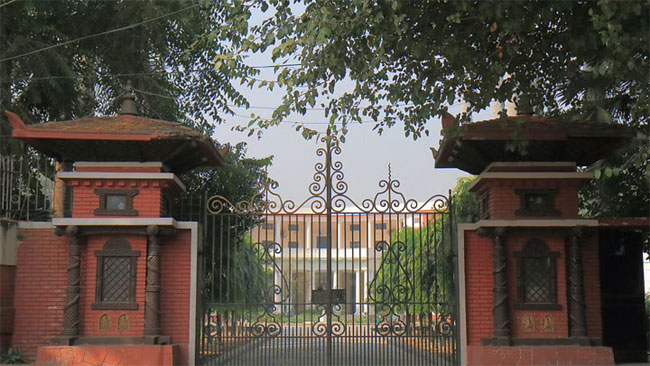 నేపాల్‌లోని Indian Embassy వద్ద కలకలం.. తుపాకీతో కాల్చుకుని భారత పౌరుడు మృతి