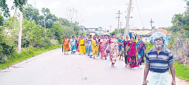 ముంపు గ్రామంగా ప్రకటించండి