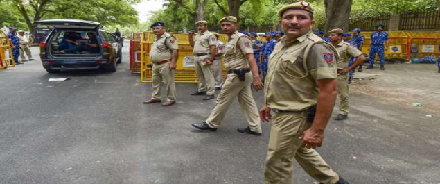Delhi: సర్వీసు రివాల్వర్‌తో కాల్చుకుని చనిపోయిన హెడ్ ‌కానిస్టేబుల్