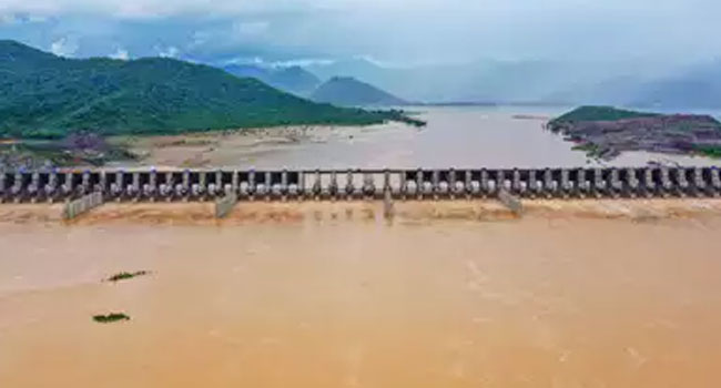 Floods: మళ్లీ పెరుగుతున్న గోదావరి