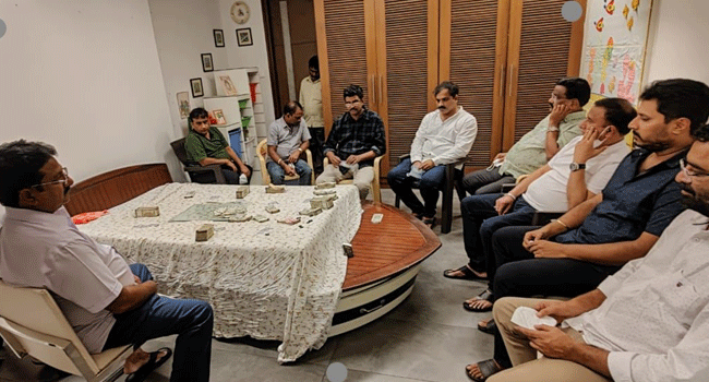 Hyderabad ఫిలింనగర్‌లో 10 మంది వ్యాపారవేత్తల అరెస్ట్