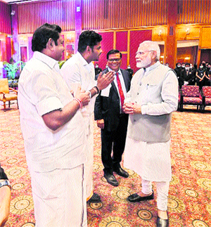 EPS met with Prime Minister Modi: ప్రధాని మోదీతో ఈపీఎస్‌ భేటీ