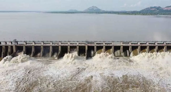 Projects water flow: మూసీ, నాగార్జునసాగర్, పులిచింత ప్రాజెక్టులకు కొనసాగుతున్న వరద