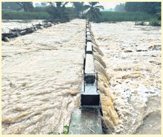 Jayamangali river water: ప్రమాదస్థాయిని మించి ప్రవహిస్తున్న జయమంగళి