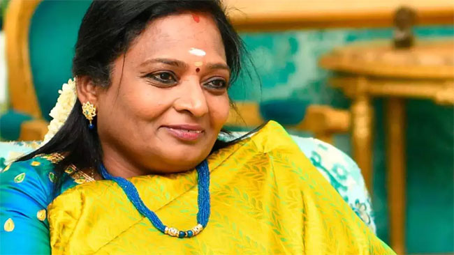 TS News: సరస్వతి అమ్మవారిని దర్శించుకున్న గవర్నర్