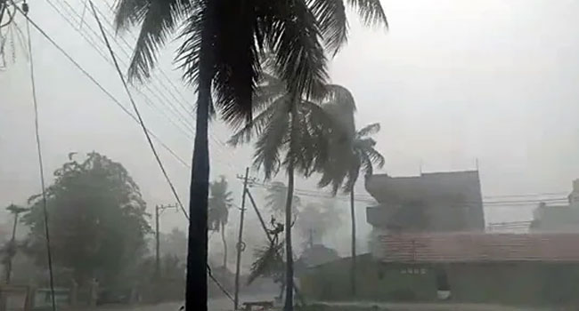 Rain: నిర్మల్‌ జిల్లాలో పలు ప్రాంతాల్లో మోస్తరు వర్షం