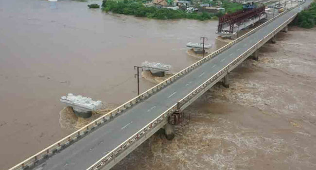 Godavari floods: పెరుగుతున్న గోదావరి