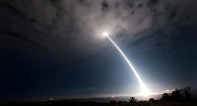 ballistic missile test :ఖండాంతర క్షీపణిని విజయవంతంగా పరీక్షించిన అమెరికా