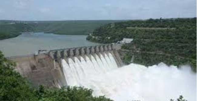 Srisailam Reservoir.. శ్రీశైలం జలాశయానికి తగ్గుతున్న వరద
