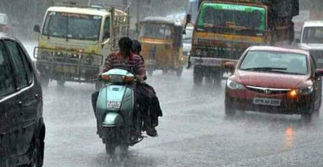 Heavy Rain: హైదరాబాద్⁬లో పలు ప్రాంతాల్లో వర్షం