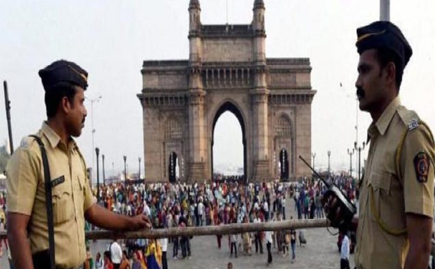Mumbai: 26/11 దాడులు పునరావృతం చేస్తామంటూ పాక్ నెంబర్ నుంచి బెదిరింపులు