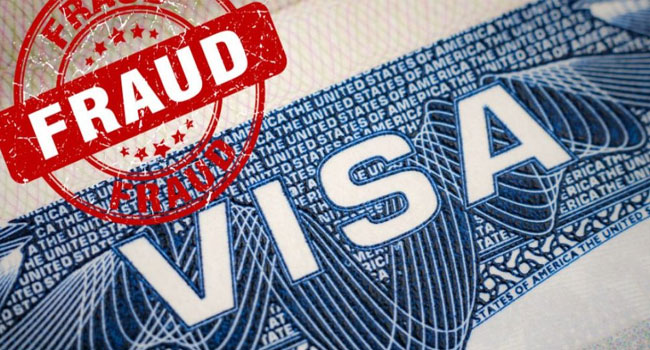 Visa fraud: వీసాకు దరఖాస్తు చేసుకున్న కుటుంబానికి భారీ షాక్..!