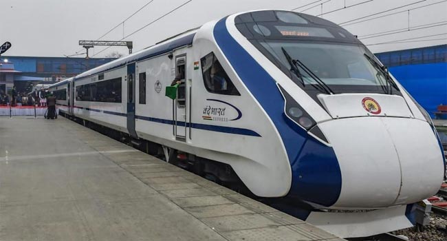 Vande Bharat trains: రైల్వే ప్రయాణికులకు గుడ్‌న్యూస్