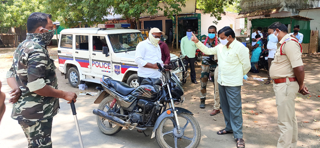 లాక్డౌన్ నిబంధనలు పాటించాలి