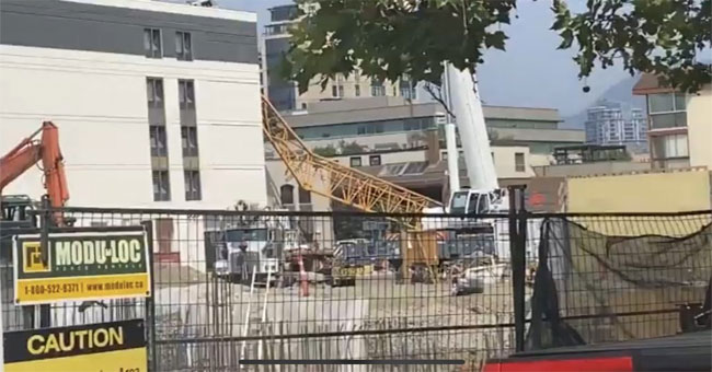 crane collapse: కెనడాలో పలువురి దుర్మరణం