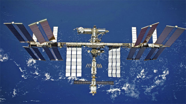 International Space Station: కొద్దిలో తప్పిన ప్రమాదం