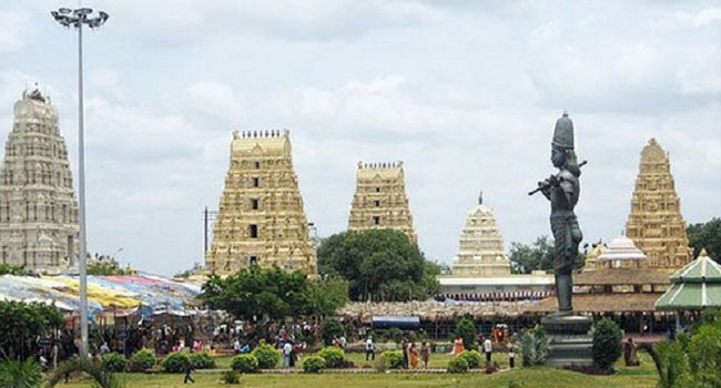 AP: ద్వారకా తిరుమల ఆలయంలో వైభవంగా సుదర్శన హోమం