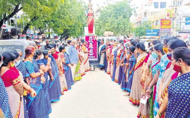 అంగన్‌వాడీలకు వేతనాలు పెంపు హర్షణీయం