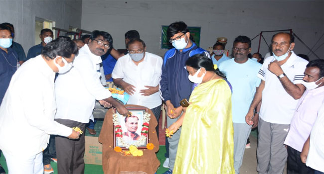 రాష్ట్రంలో క్రీడా రంగానికి పెద్దపీట: పువ్వాడ అజయ్‌కుమార్‌