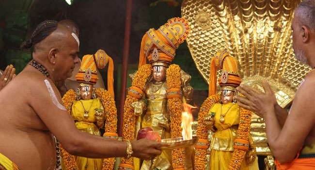 Tirumala: వేడుక‌గా శ్రీ‌వారి స్న‌ప‌నం
