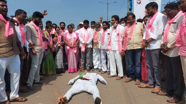 కేంద్ర ప్రభుత్వం వల్లనే ‘దళితబంధు’ నిలిపివేత