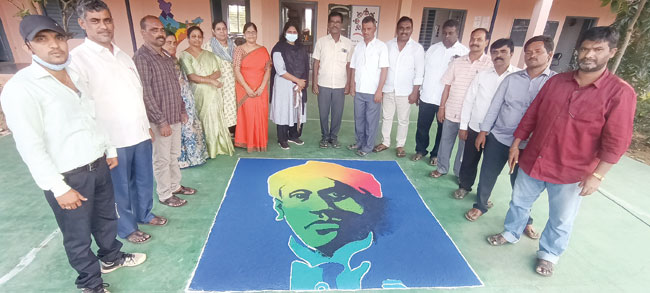 రంగోలితో సీవీ రామన్‌ చిత్ర పటం | CV Raman movie map with Rangoli-MRGS ...