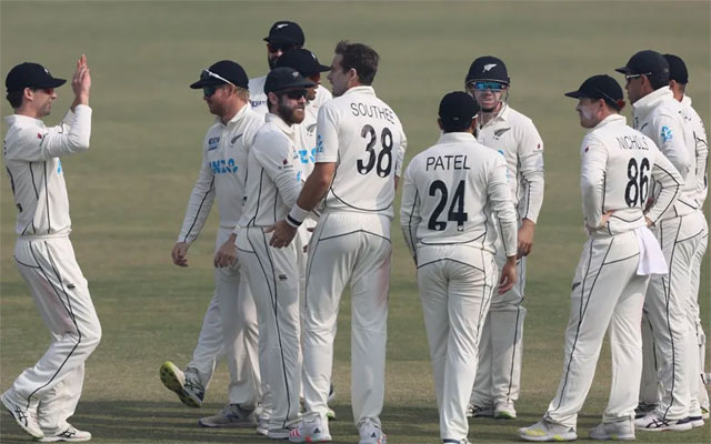 India-New Zealand Test: కష్టాల్లో టీమిండియా..పట్టుబిగించిన కివీస్