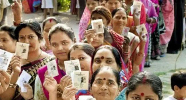 Punjab polls:50 శాతం ఓటర్లున్న మహిళలకు 10 శాతం సీట్లు