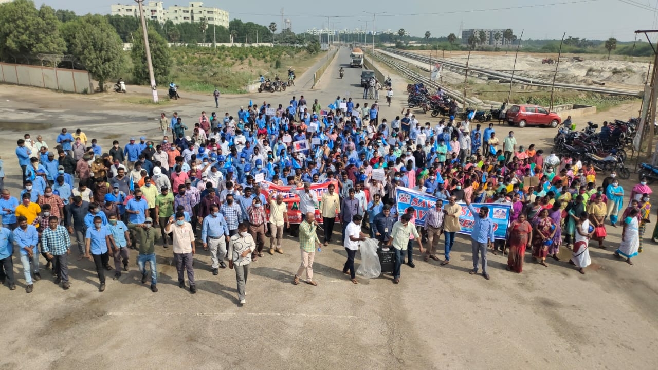 కార్మిక సంఘాలతో కలసి సంఘటిత పోరాటం