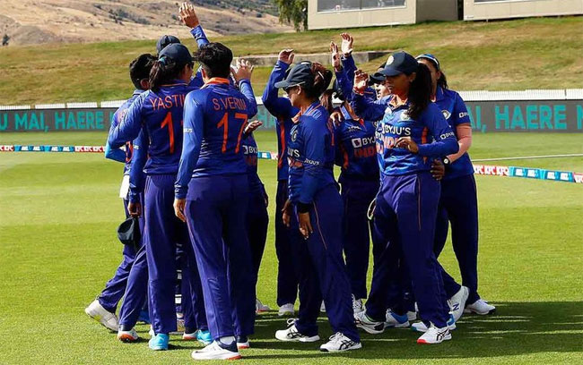ICC Women's World Cup: అమ్మాయిలు భళా.. బోణీ కొట్టిన టీమిండియా!
