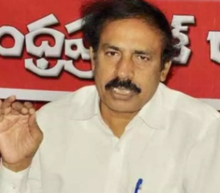 జగన్, విజయసాయి ప్రజలకు క్షమాణ చెప్పాలి: రామకృష్ణ