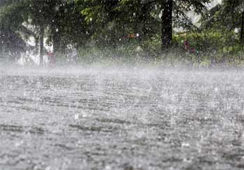 పిఠాపురంలో భారీ వర్షం..