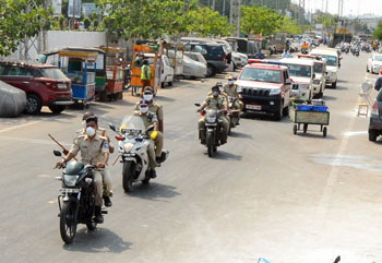 కృష్ణలంక, కార్మికనగర్లో ఇంటర్సెప్ట్