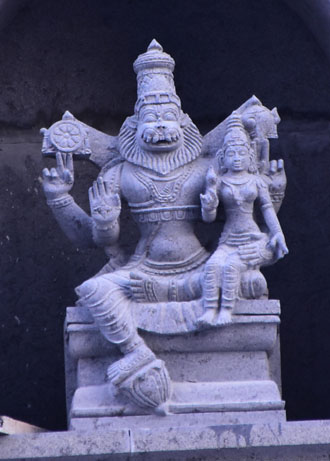 యాదాద్రి ప్రాకార మండపాలపై నవ నారసింహ దివ్య రూపాలు
