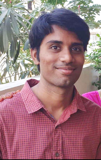 గోదావరిలో దూకి సీఏ పట్టభద్రుడి ఆత్మహత్య