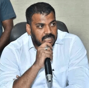 స్పీకర్ గా ఉండి వెన్నుపోటు పొడిచిన చరిత్ర యనమలది: మంత్రి అనిల్