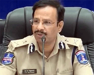 కరోనా బాధితులకు ప్లాస్మా ఇచ్చేందుకు ముందుకు రావాలి: సైబరాబాద్ సీపీ