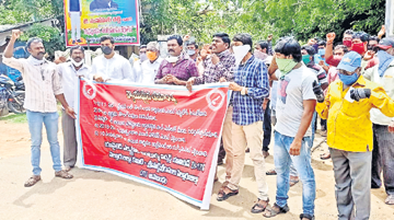 వసూళ్లు.. ఒత్తిళ్లు!