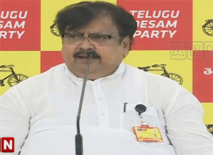 రాజ్యాంగ సంక్షోభం రాకుండా చూసుకోండి: వర్ల రామయ్య