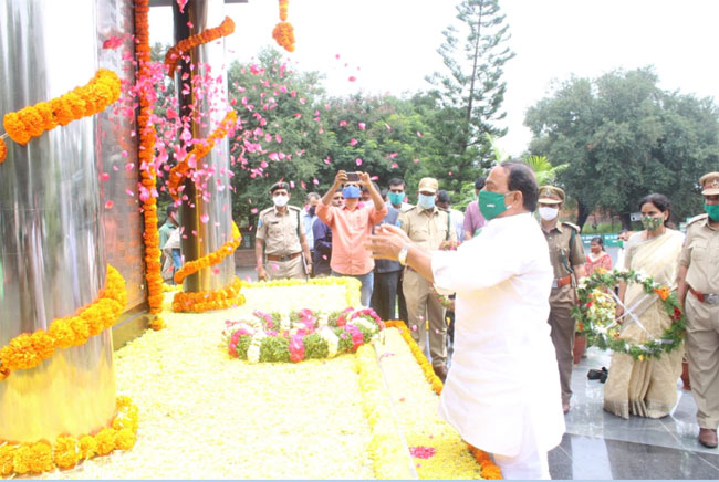 అటవీ అమరవీరుల త్యాగాలు మరువలేనివి