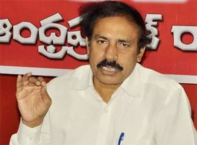 తెలంగాణ తరహాలో డబుల్ బెడ్రూం ఇళ్లు నిర్మించండి: రామకృష్ణ