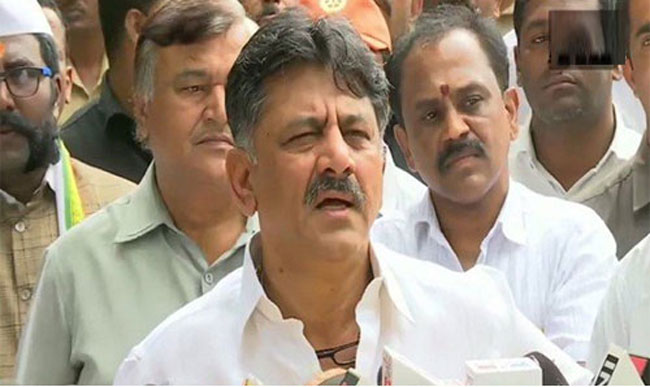 బెంగళూరు అల్లర్లు: బీజేపీపై డీకే ఫైర్