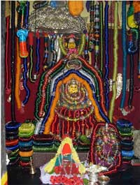 ప.గో.జిల్లా: కుంకుళ్లమ్మ ఆలయంలో శరన్నవరాత్రి ఉత్సవాలు
