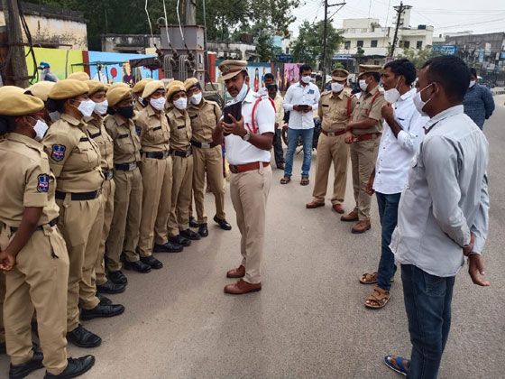 కానిస్టేబుళ్లకు వివిధ అంశాలపై శిక్షణ